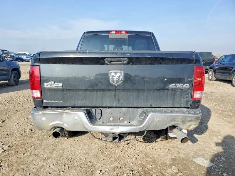 2018 RAM 1500 SLT  