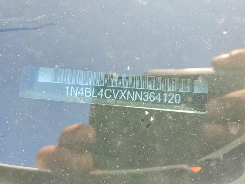 2022 NISSAN ALTIMA SR  