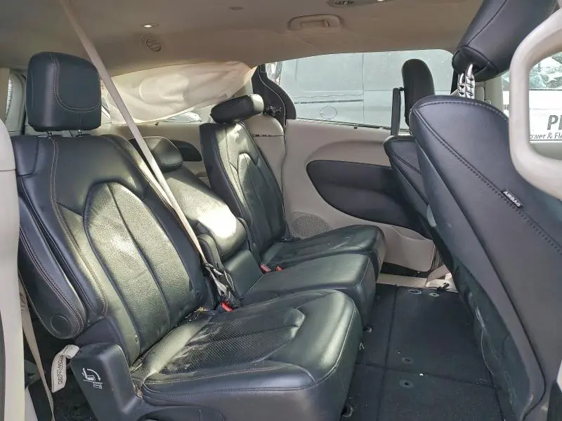 2017 CHRYSLER PACIFICA TOURING L PLUS  