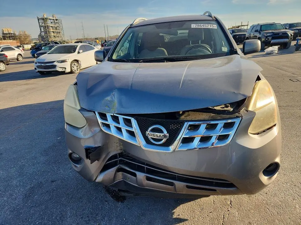 2013 NISSAN ROGUE S  