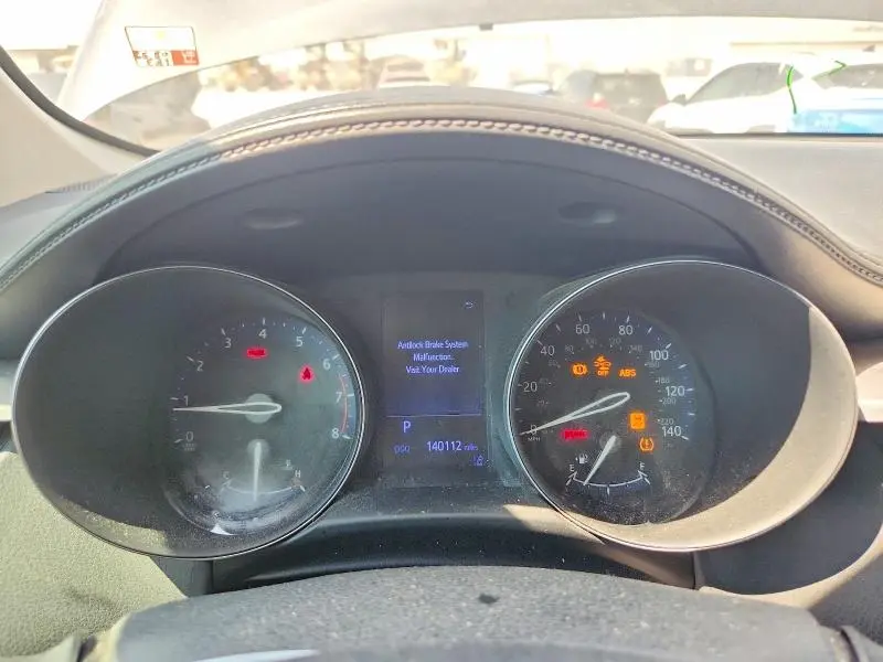2020 TOYOTA C-HR LE  