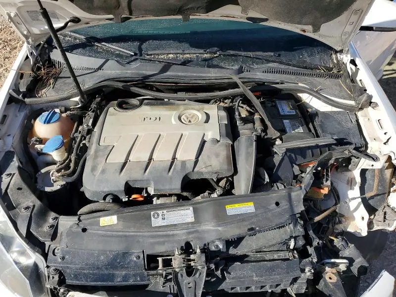 2013 VOLKSWAGEN JETTA TDI  