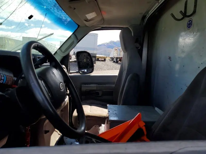 2012 FORD ECONOLINE E350 SUPER DUTY CUTAWAY VAN  