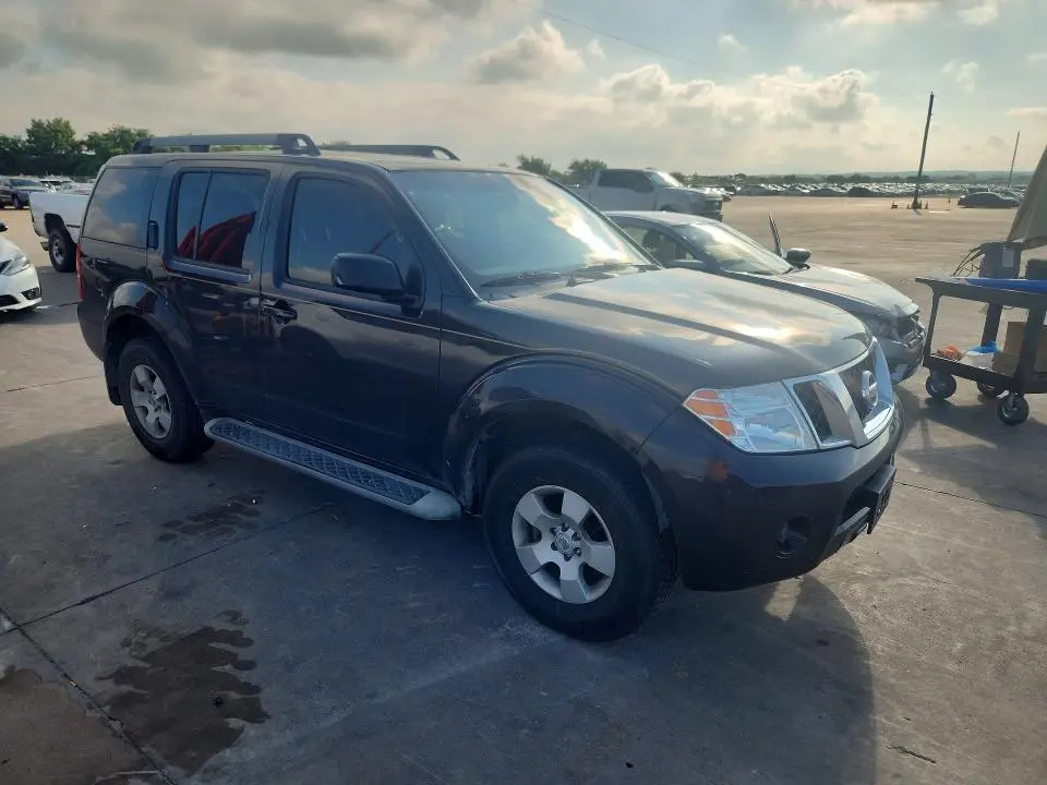 2012 NISSAN PATHFINDER S  