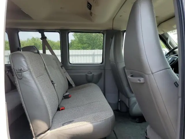 2018 CHEVROLET EXPRESS G2500 LT  