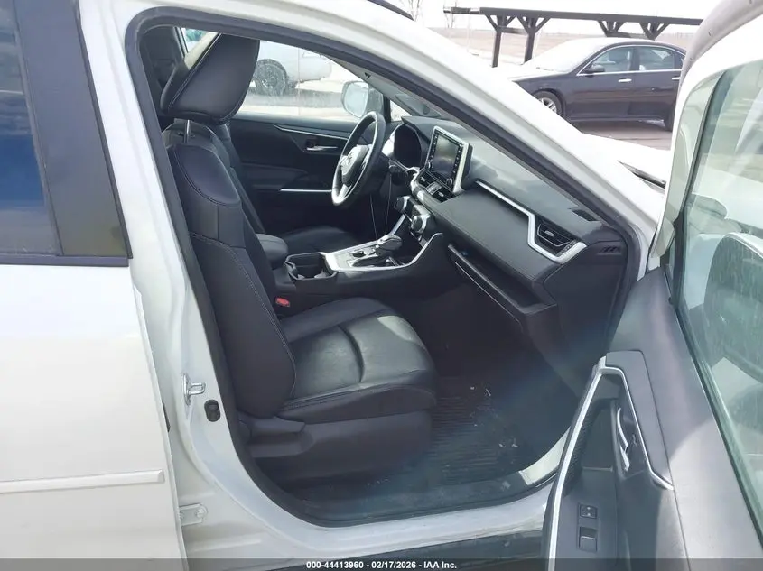 2021 TOYOTA RAV4 HYBRID XLE PREMIUM