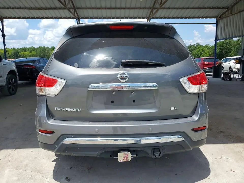 2016 NISSAN PATHFINDER SL  