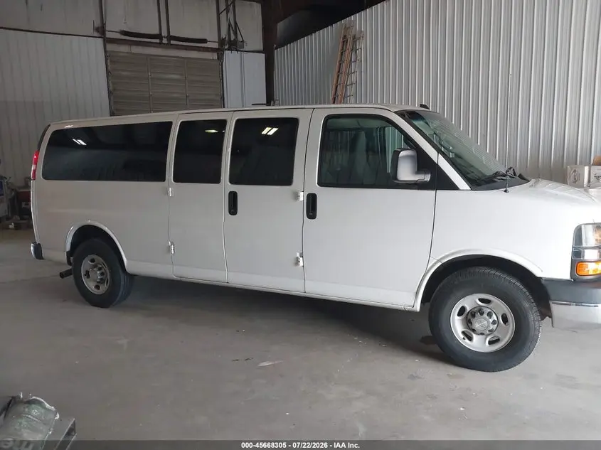 2016 CHEVROLET EXPRESS 3500 LT