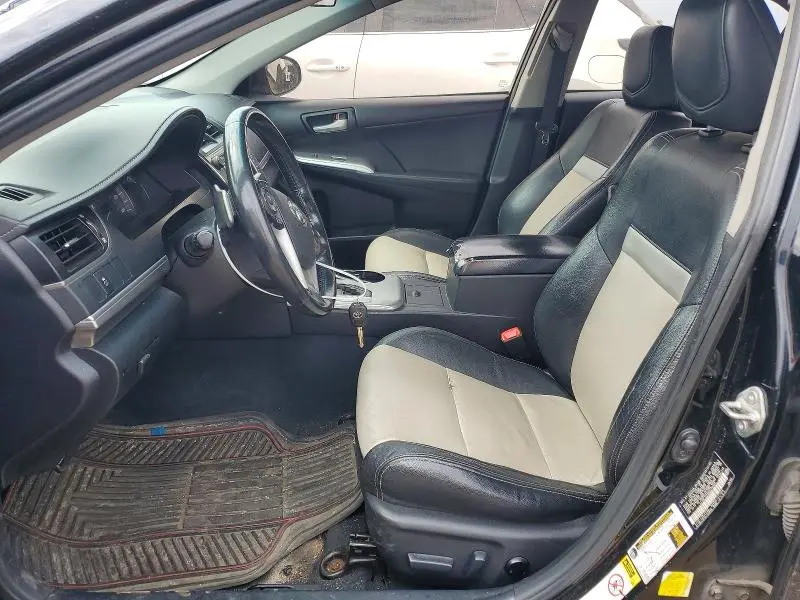2014 TOYOTA CAMRY SE  