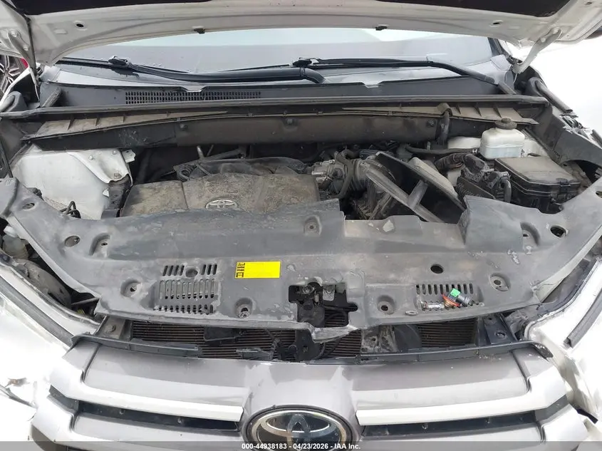 2019 TOYOTA HIGHLANDER LE PLUS
