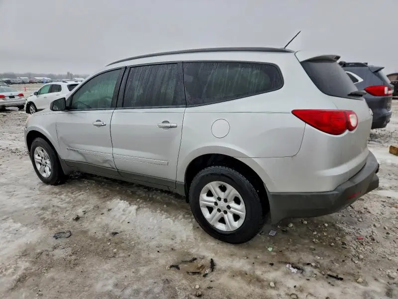 2012 CHEVROLET TRAVERSE LS  
