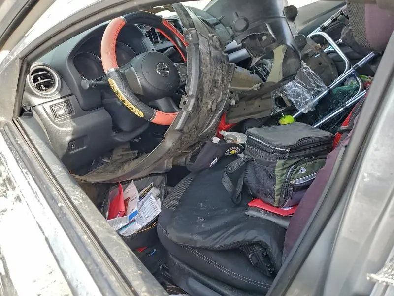2014 NISSAN VERSA S  