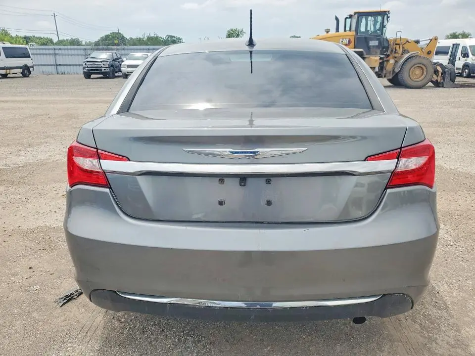 2013 CHRYSLER 200 LX  