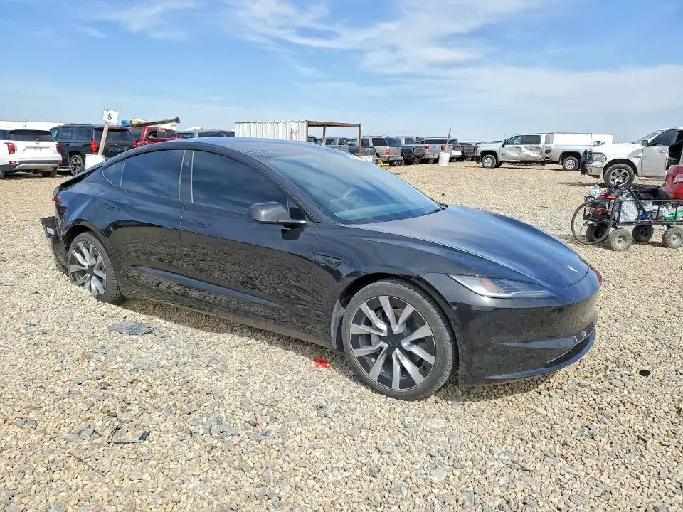 2024 TESLA MODEL 3   