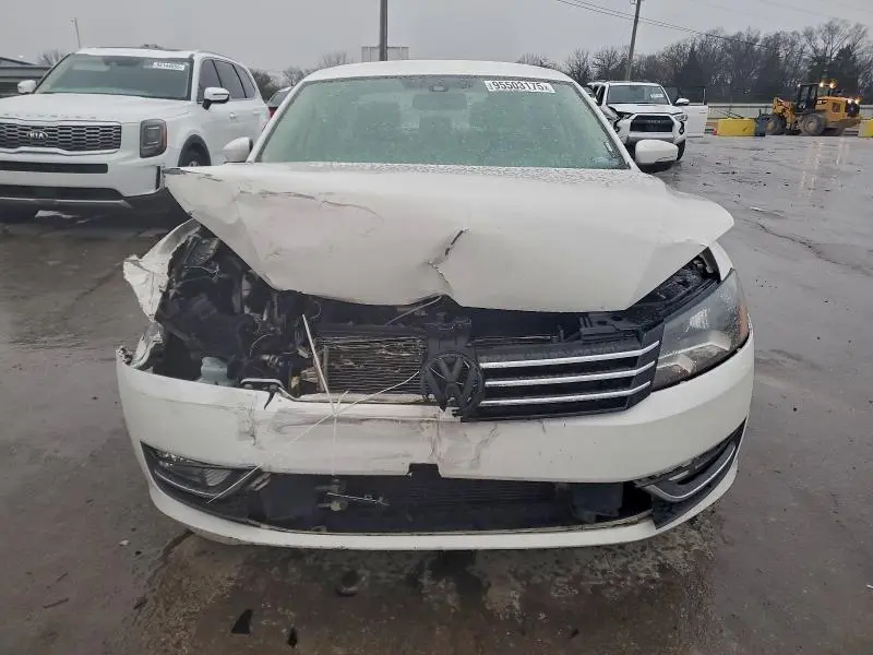 2015 VOLKSWAGEN PASSAT S  