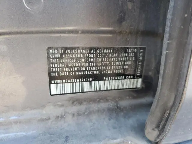 2011 VOLKSWAGEN GOLF   