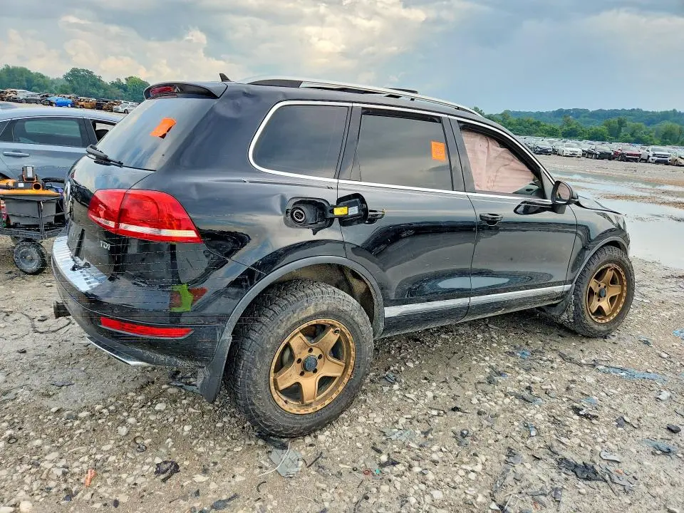 2013 VOLKSWAGEN TOUAREG V6 TDI  