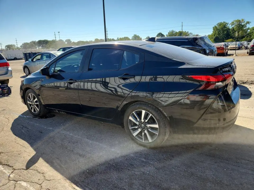 2021 NISSAN VERSA SV  