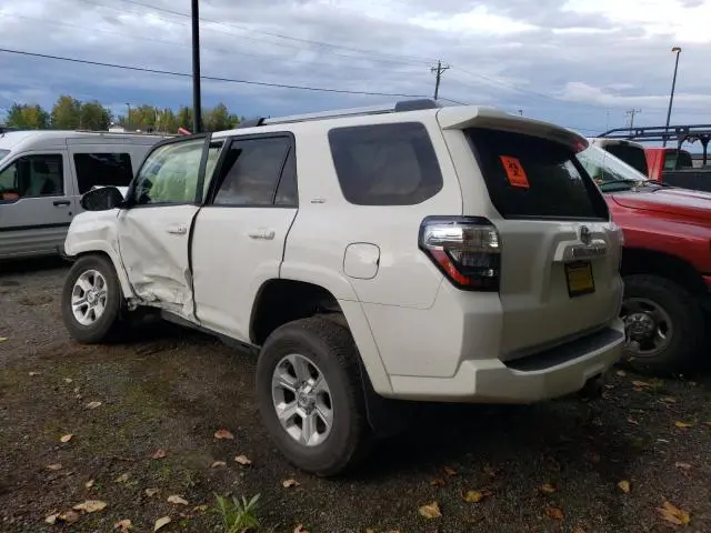 2024 TOYOTA 4RUNNER SR5/SR5 PREMIUM  