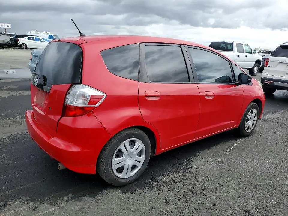 2010 HONDA FIT   