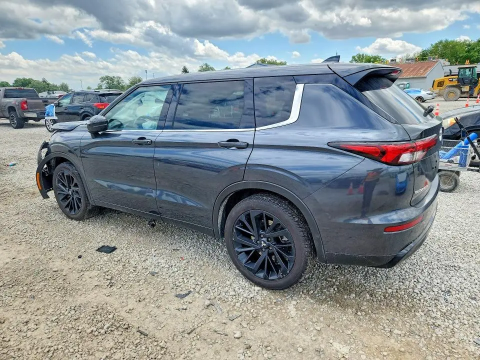 2024 MITSUBISHI OUTLANDER SE  