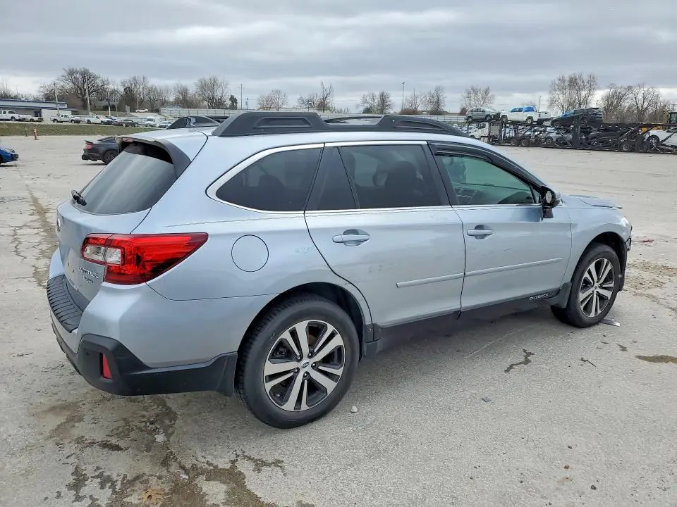 2018 SUBARU OUTBACK 3.6R LIMITED  