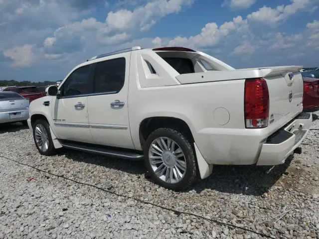 2011 CADILLAC ESCALADE EXT LUXURY  