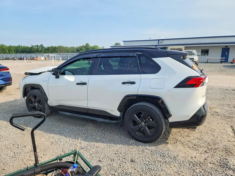 2020 TOYOTA RAV4 XSE  