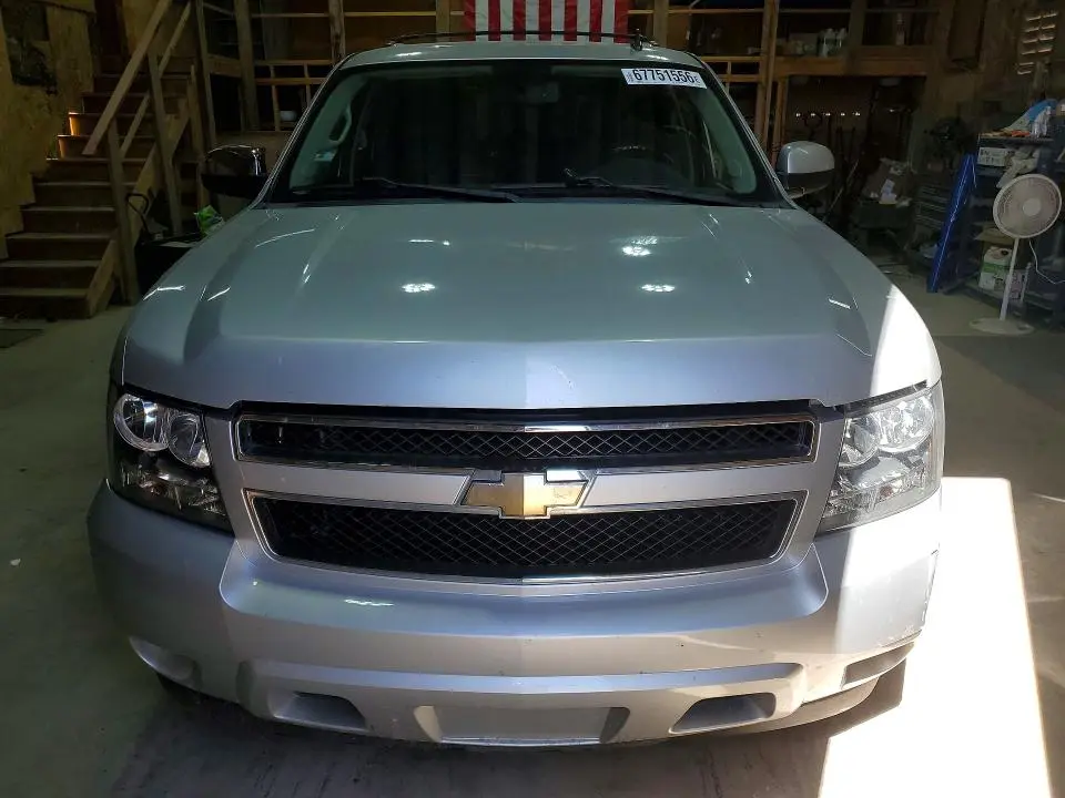 2011 CHEVROLET SUBURBAN K1500 LS  