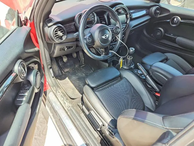 2017 MINI COOPER S  