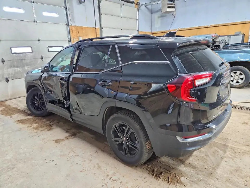 2024 GMC TERRAIN AT4  