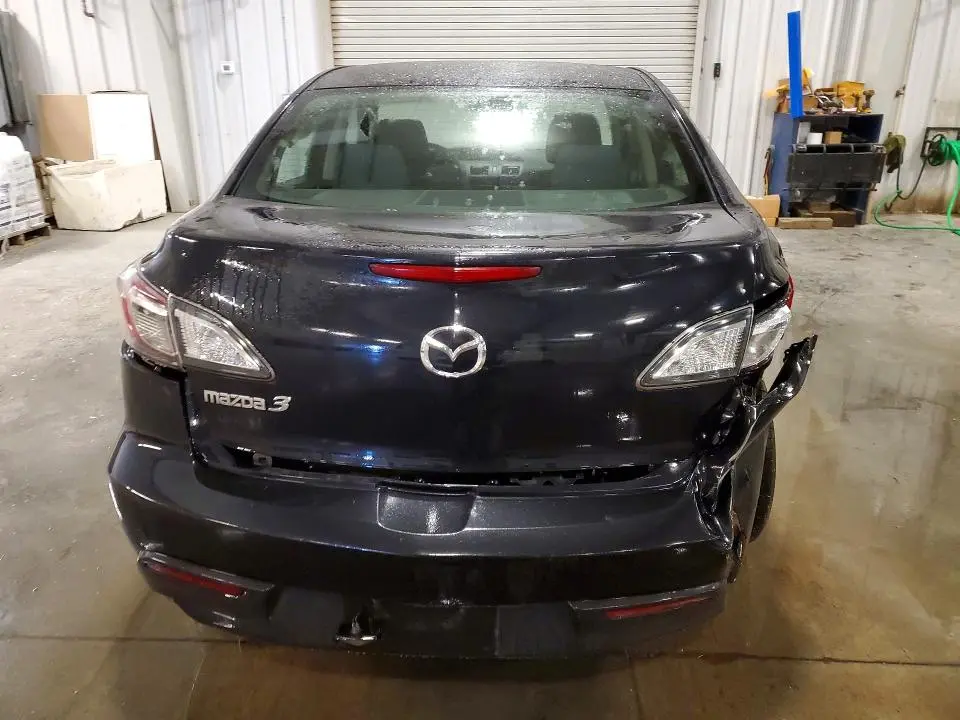 2010 MAZDA 3 I  