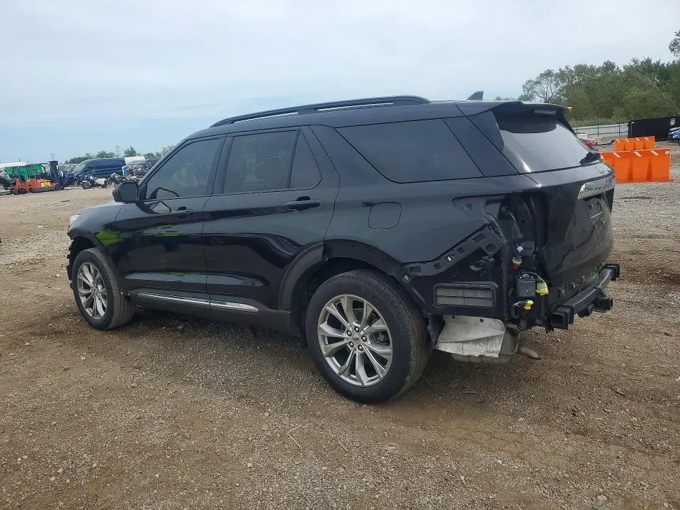 2021 FORD EXPLORER XLT  