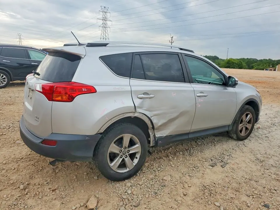 2015 TOYOTA RAV4 XLE  