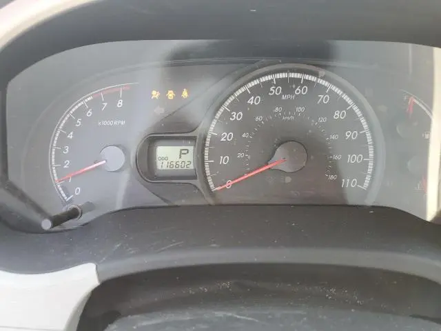 2012 TOYOTA SIENNA LE  