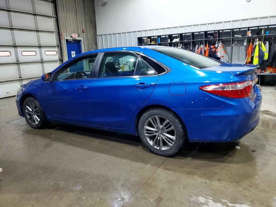2017 TOYOTA CAMRY SE  