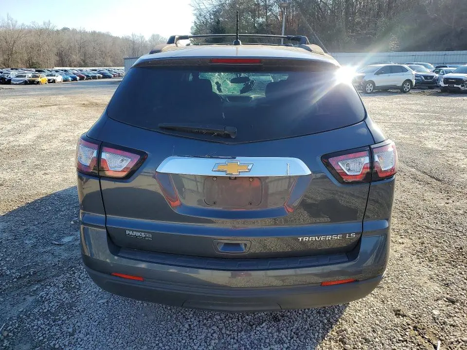 2013 CHEVROLET TRAVERSE LS  