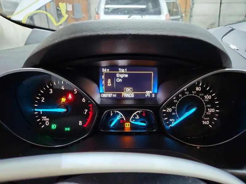 2017 FORD ESCAPE SE  