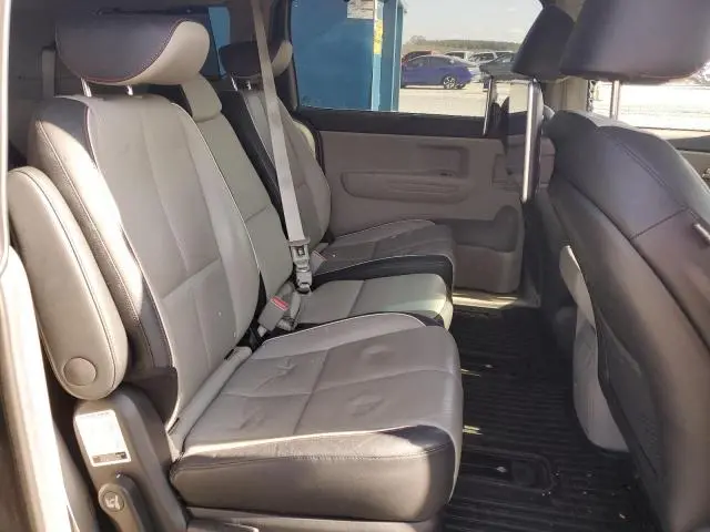 2019 KIA SEDONA LX  