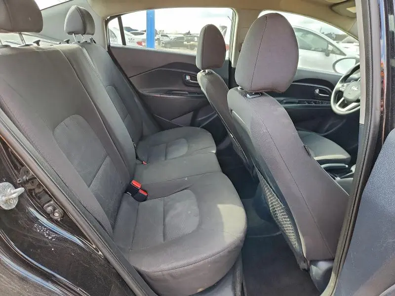 2017 KIA RIO LX  