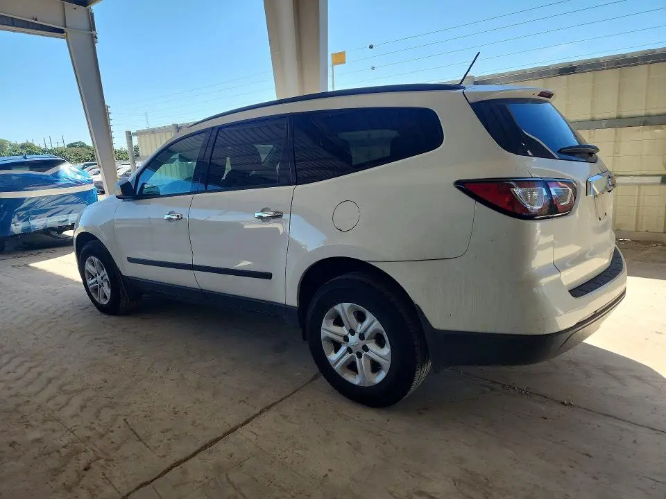 2013 CHEVROLET TRAVERSE LS  