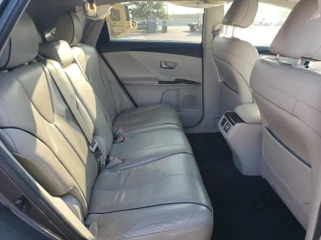 2013 TOYOTA VENZA LE  