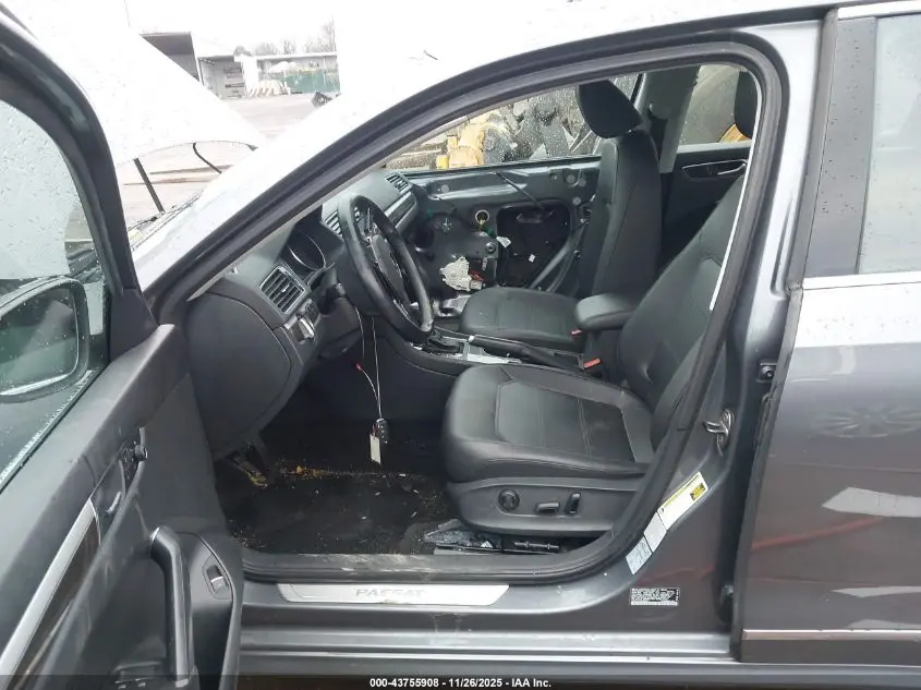 2016 VOLKSWAGEN PASSAT 1.8T SE