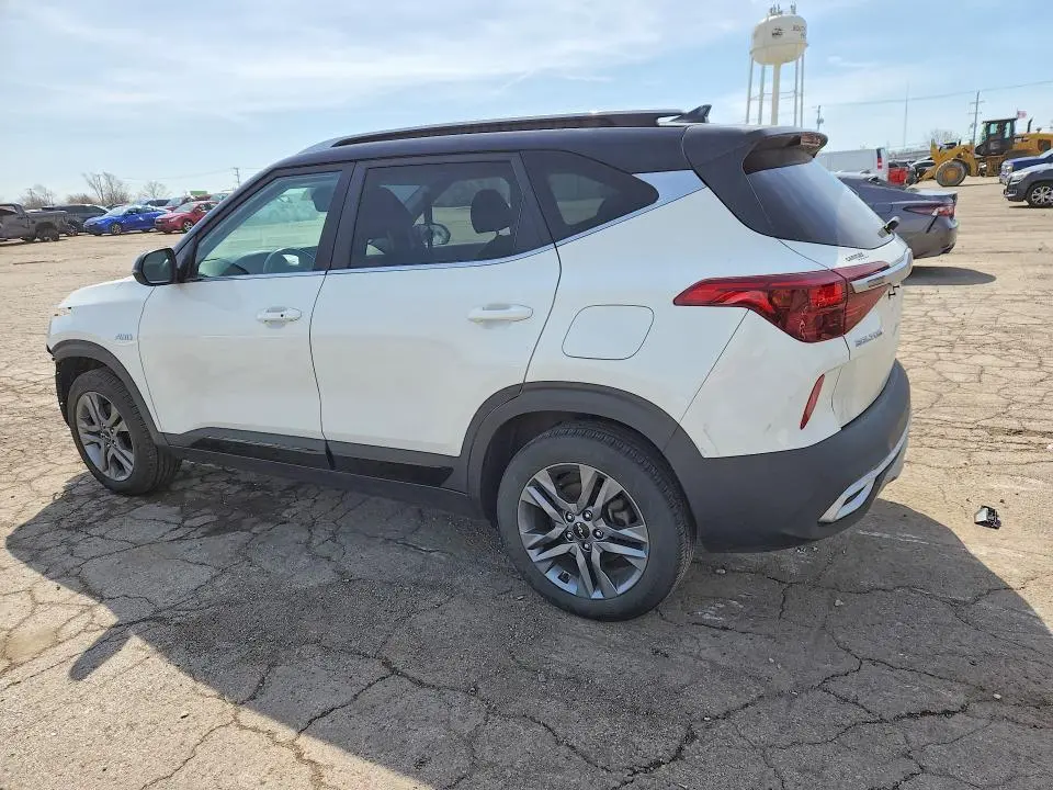 2022 KIA SELTOS S  