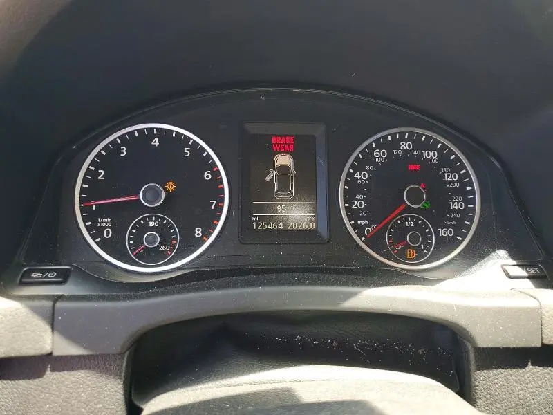 2015 VOLKSWAGEN TIGUAN S  