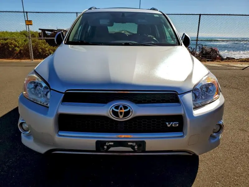 2010 TOYOTA RAV4 LIMITED  
