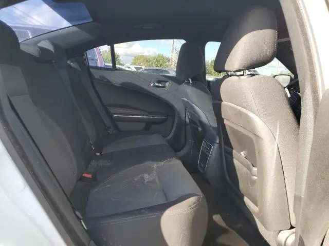 2015 DODGE CHARGER SE  