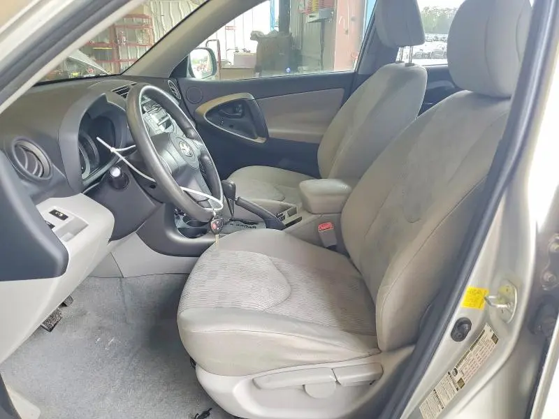 2011 TOYOTA RAV4 BASE  