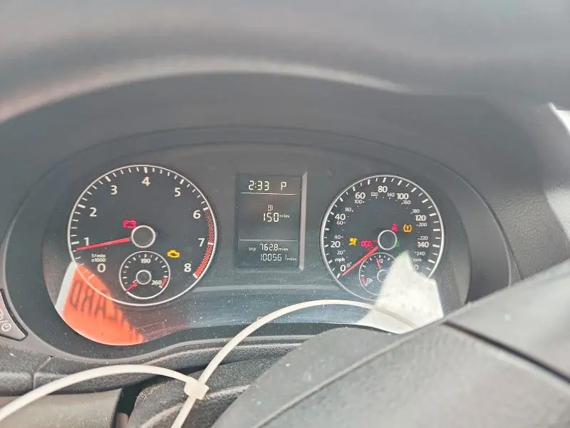 2013 VOLKSWAGEN PASSAT S  