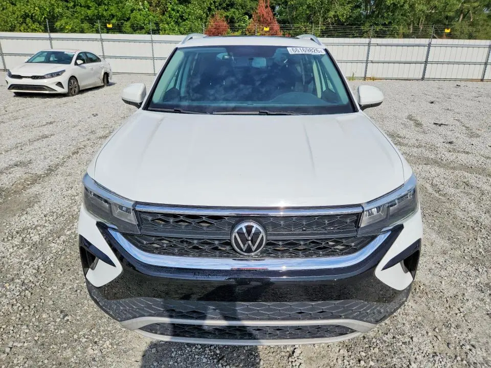 2022 VOLKSWAGEN TAOS SE  
